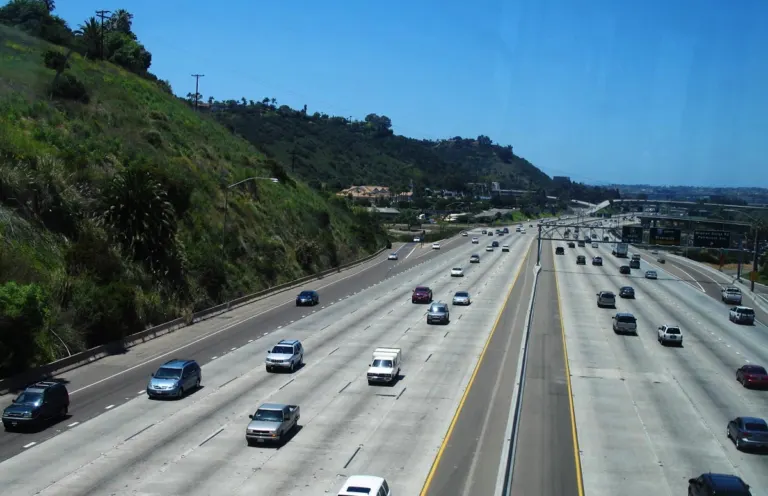 Back to school: California's phone-and-driving rules every family should know